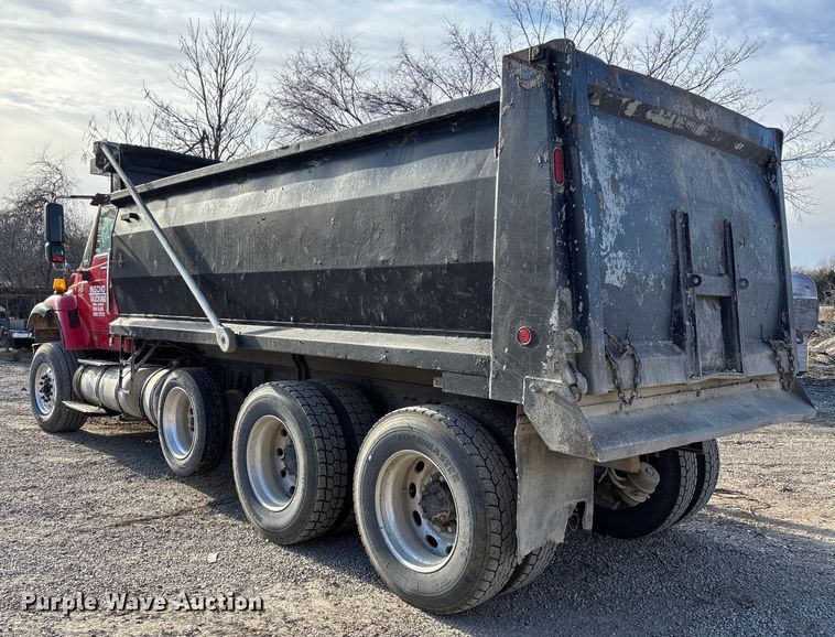 image for item OE9377 2005 International 7600 dump truck