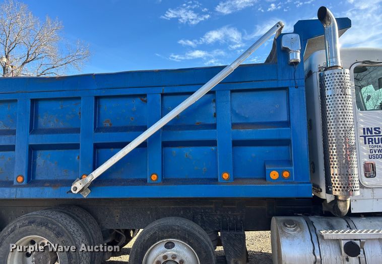 image for item OE9378 2006 Kenworth T8 Series dump truck