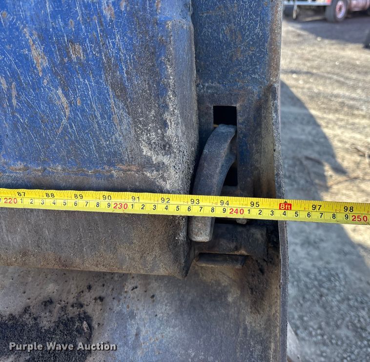 image for item OE9378 2006 Kenworth T8 Series dump truck