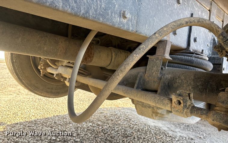 image for item OE9378 2006 Kenworth T8 Series dump truck