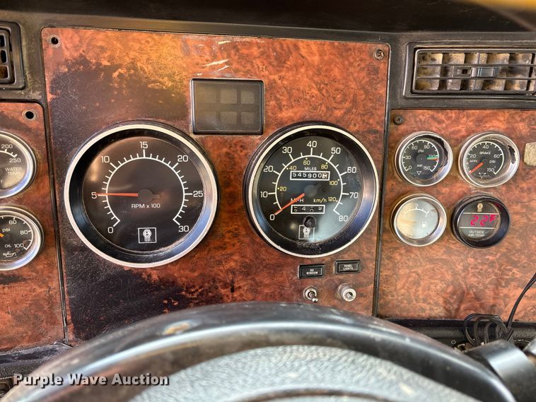 image for item OE9378 2006 Kenworth T8 Series dump truck