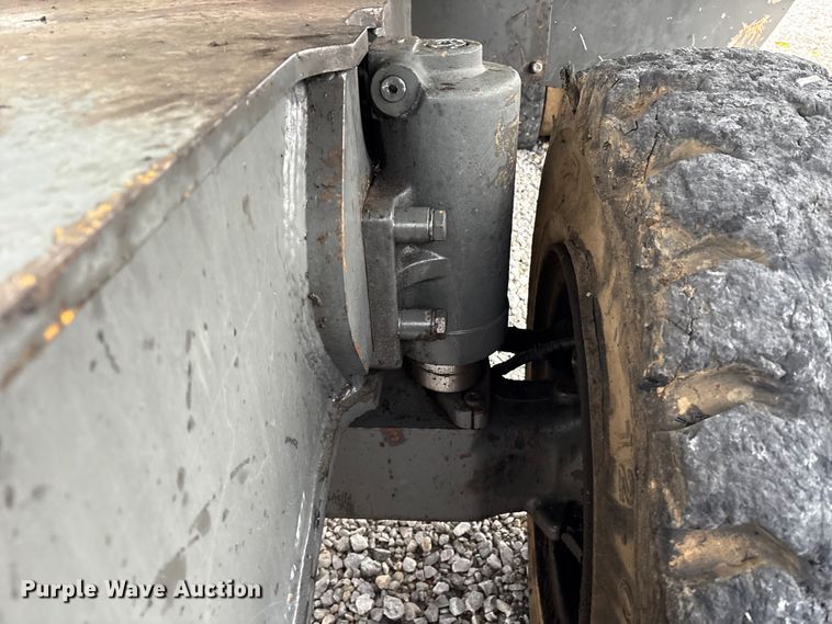 image for item YA1292 2008 Sennebogen 830 material handler