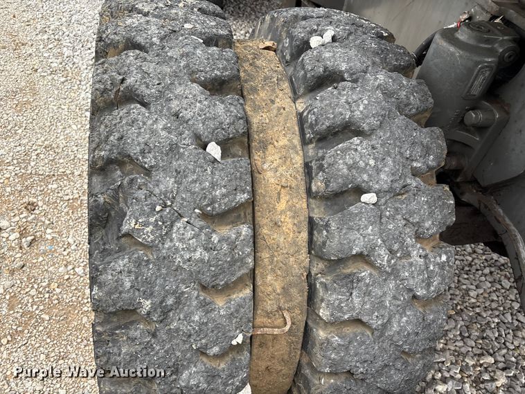 image for item YA1292 2008 Sennebogen 830 material handler