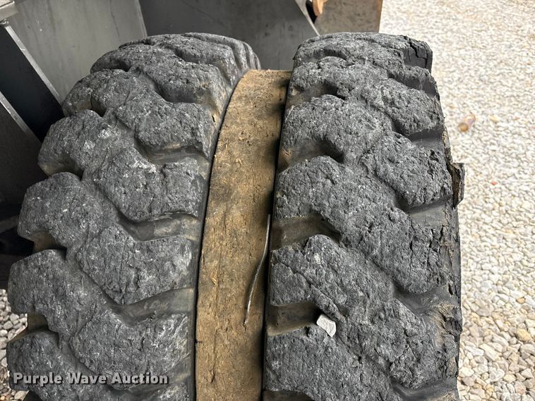 image for item YA1292 2008 Sennebogen 830 material handler