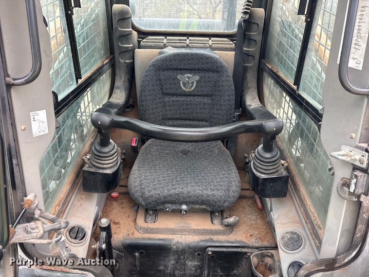 image for item YA1426 2020 Case SV280B skid steer loader