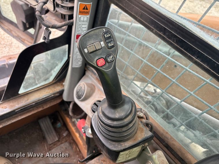 image for item YA1426 2020 Case SV280B skid steer loader