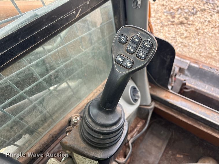 image for item YA1426 2020 Case SV280B skid steer loader