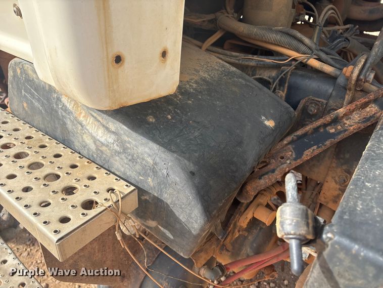 image for item YA1434 2008 Sterling L9500 dump truck