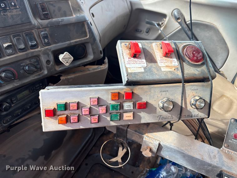 image for item YA1434 2008 Sterling L9500 dump truck