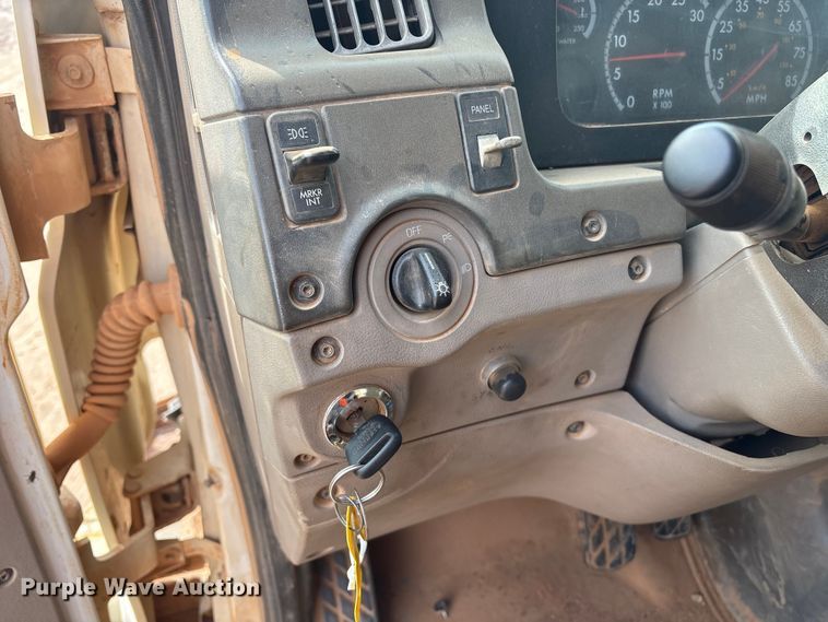 image for item YA1434 2008 Sterling L9500 dump truck