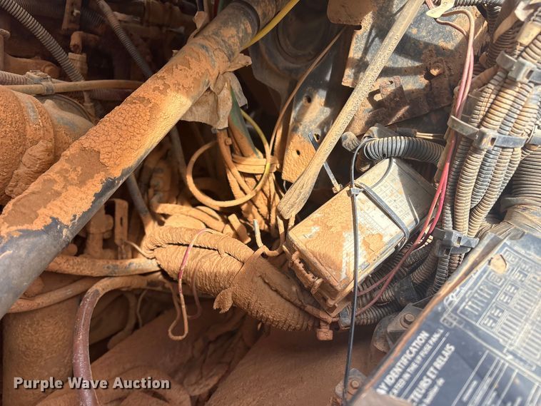 image for item YA1434 2008 Sterling L9500 dump truck