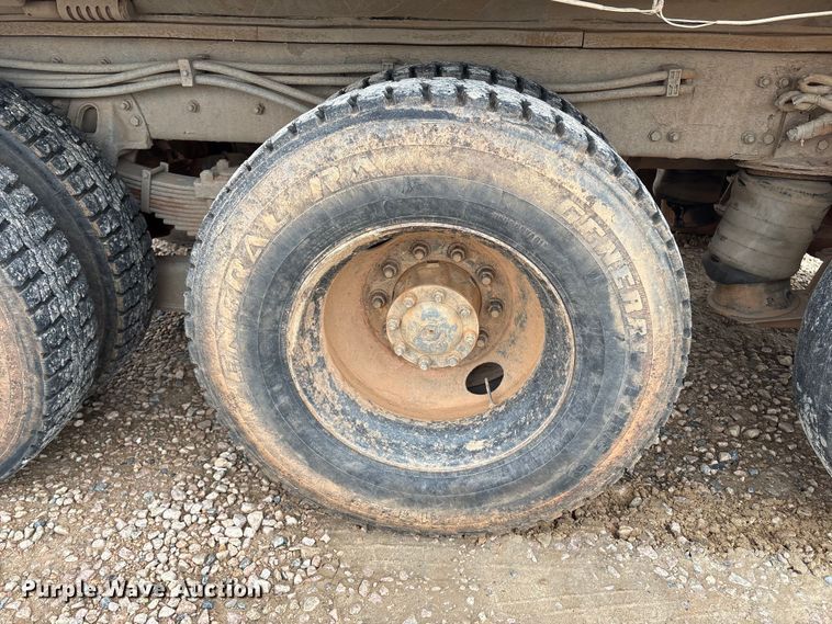 image for item YA1434 2008 Sterling L9500 dump truck