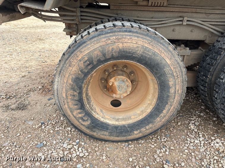 image for item YA1434 2008 Sterling L9500 dump truck