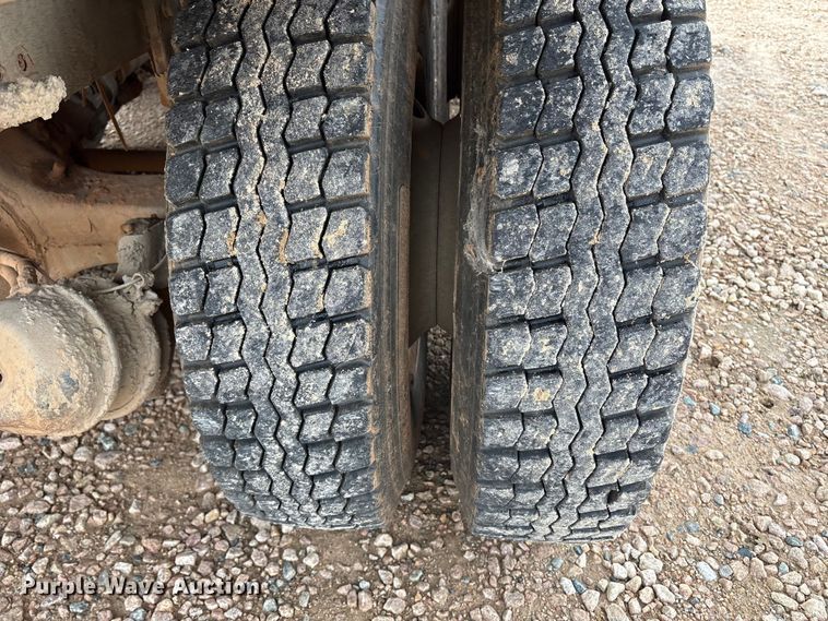 image for item YA1434 2008 Sterling L9500 dump truck