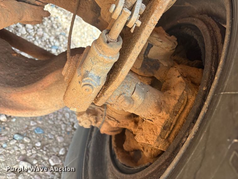 image for item YA1434 2008 Sterling L9500 dump truck