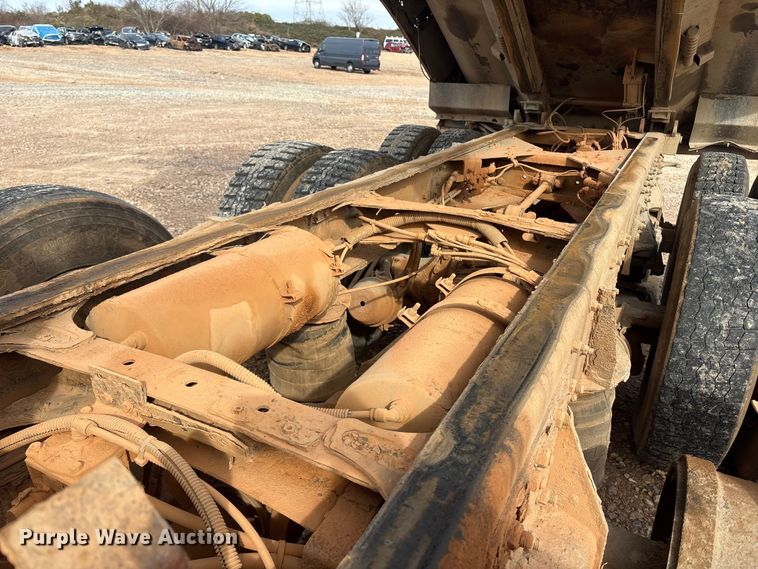 image for item YA1434 2008 Sterling L9500 dump truck