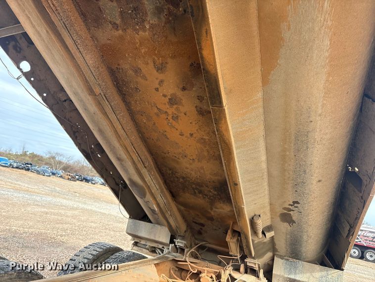 image for item YA1434 2008 Sterling L9500 dump truck