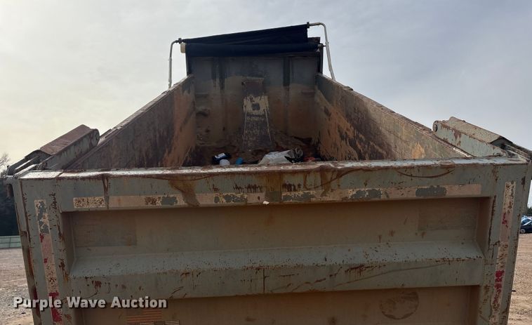 image for item YA1434 2008 Sterling L9500 dump truck