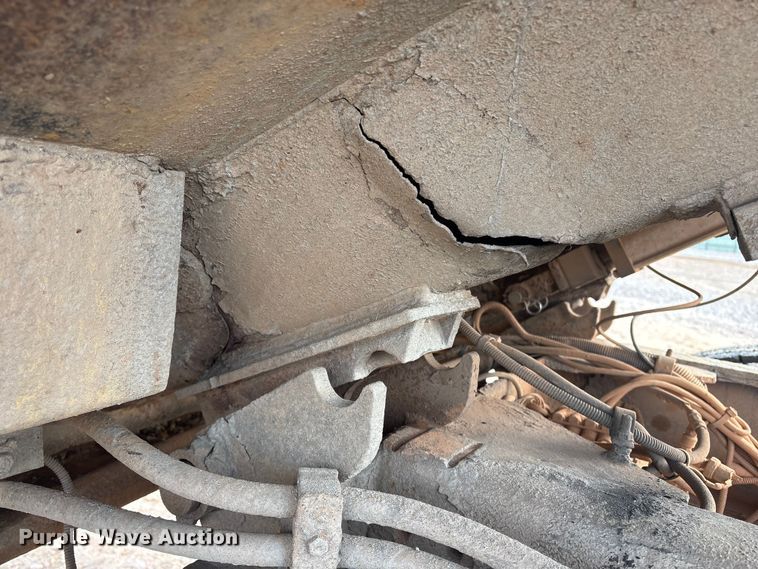 image for item YA1434 2008 Sterling L9500 dump truck