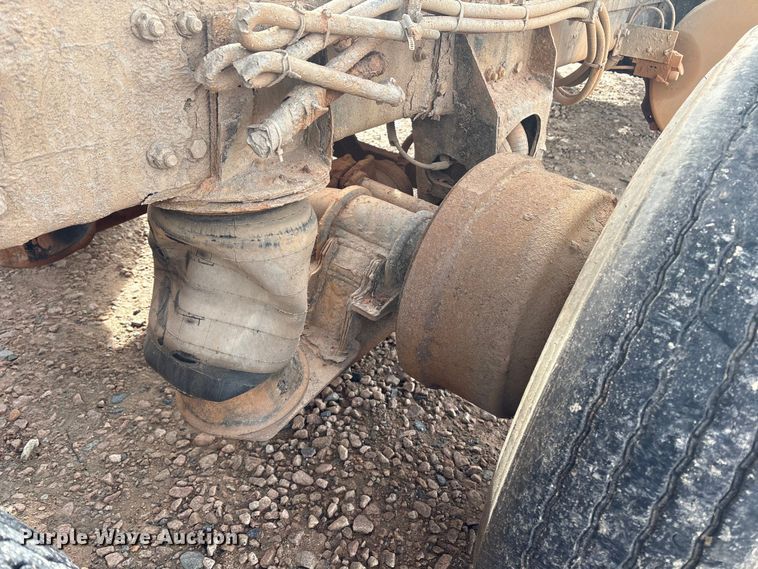 image for item YA1434 2008 Sterling L9500 dump truck