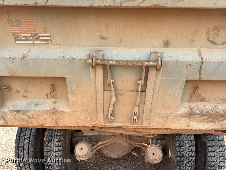 image for item YA1434 2008 Sterling L9500 dump truck