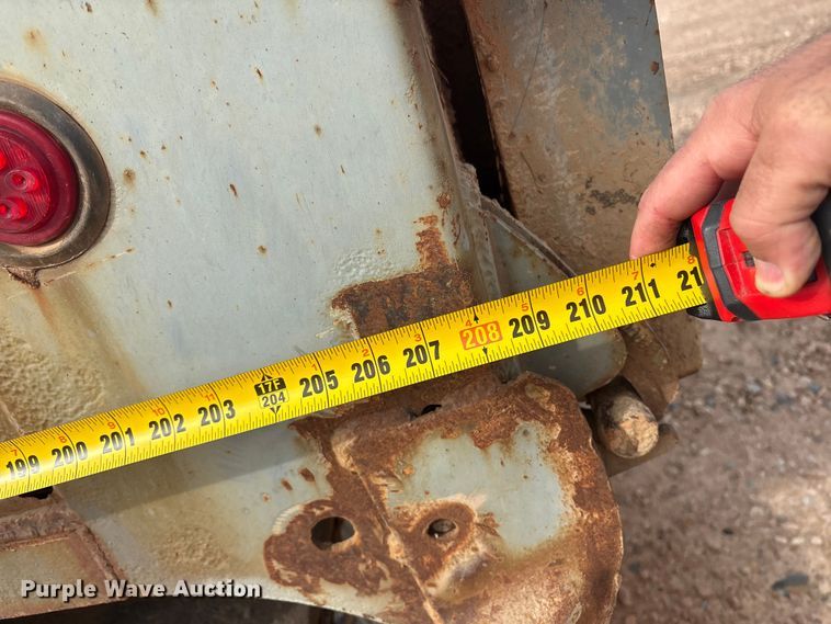 image for item YA1434 2008 Sterling L9500 dump truck