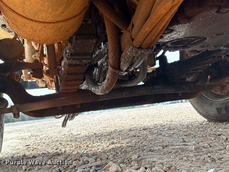 image for item YA1434 2008 Sterling L9500 dump truck