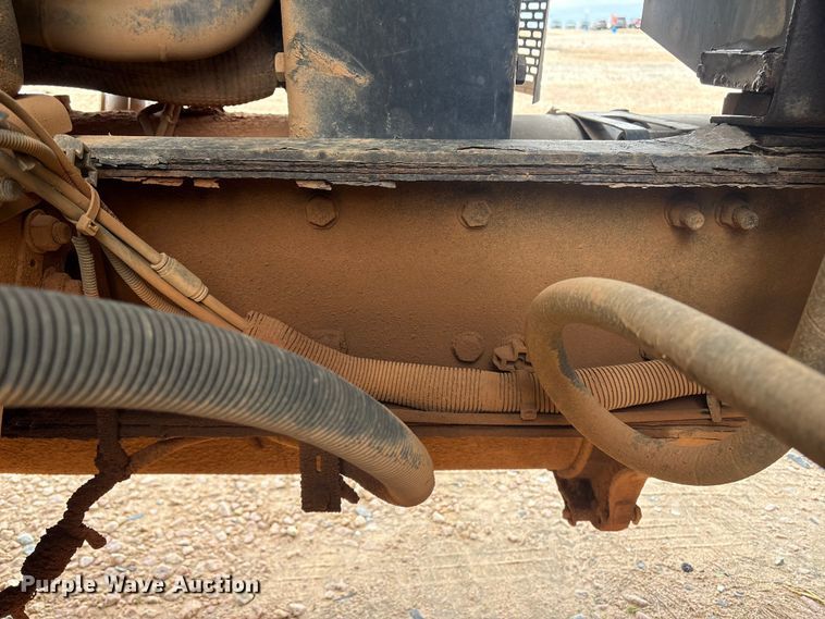 image for item YA1434 2008 Sterling L9500 dump truck