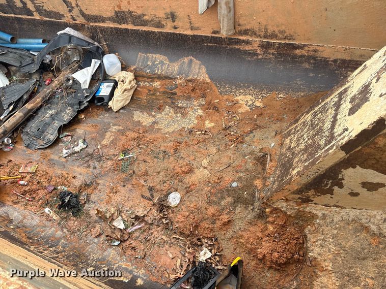 image for item YA1434 2008 Sterling L9500 dump truck