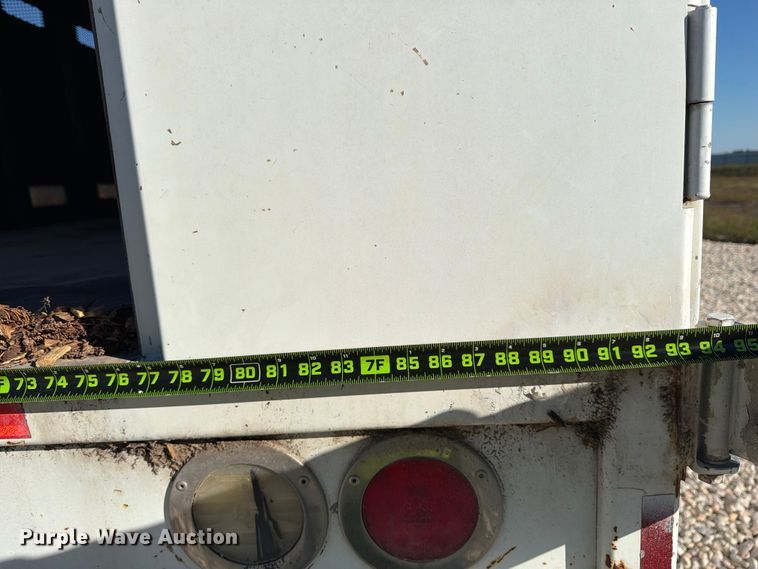 image for item YA1478 2011 Ford F750 Super Duty chipper truck