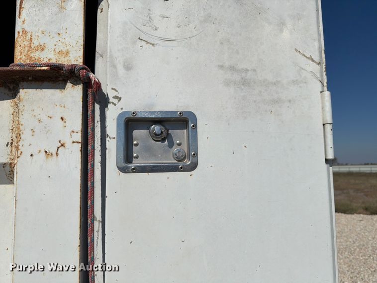 image for item YA1478 2011 Ford F750 Super Duty chipper truck