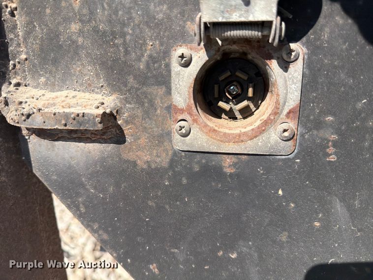 image for item YA1478 2011 Ford F750 Super Duty chipper truck