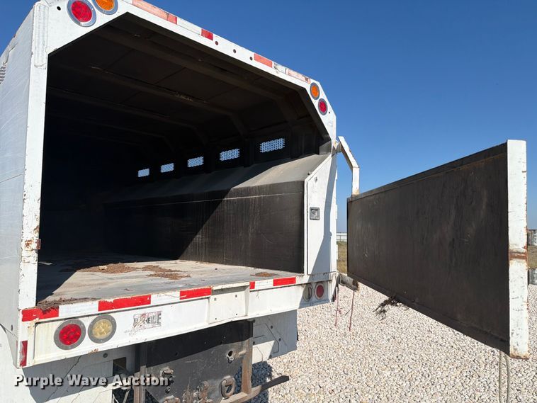 image for item YA1478 2011 Ford F750 Super Duty chipper truck