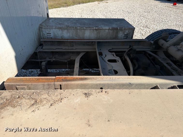 image for item YA1478 2011 Ford F750 Super Duty chipper truck