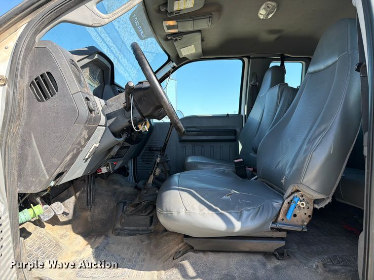 image for item YA1478 2011 Ford F750 Super Duty chipper truck