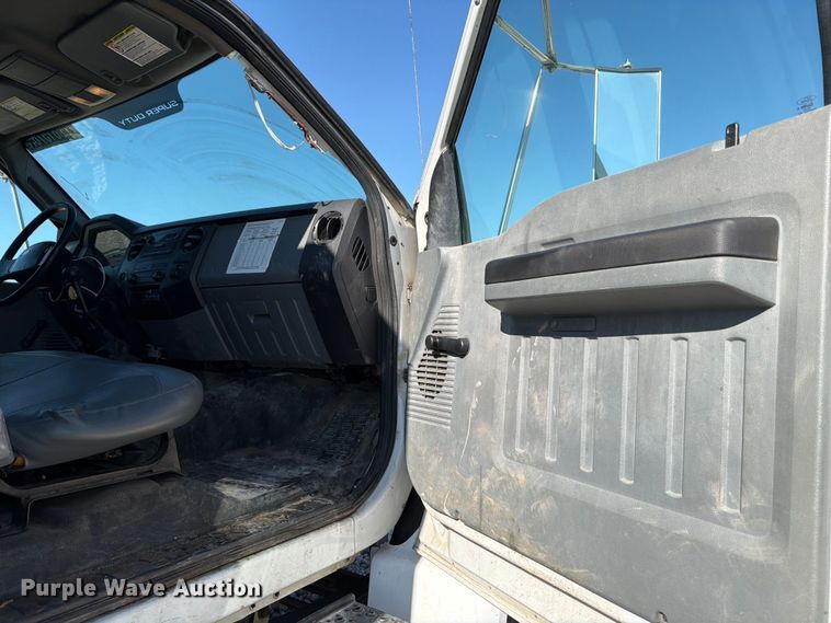 image for item YA1478 2011 Ford F750 Super Duty chipper truck