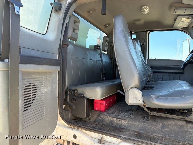 image for item YA1478 2011 Ford F750 Super Duty chipper truck