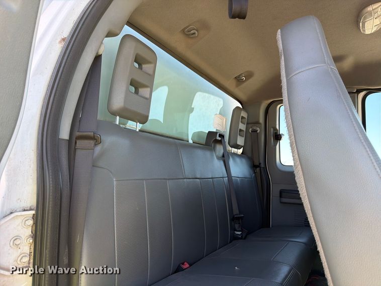 image for item YA1478 2011 Ford F750 Super Duty chipper truck