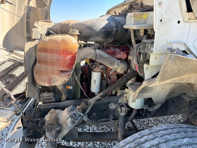 image for item YA1478 2011 Ford F750 Super Duty chipper truck