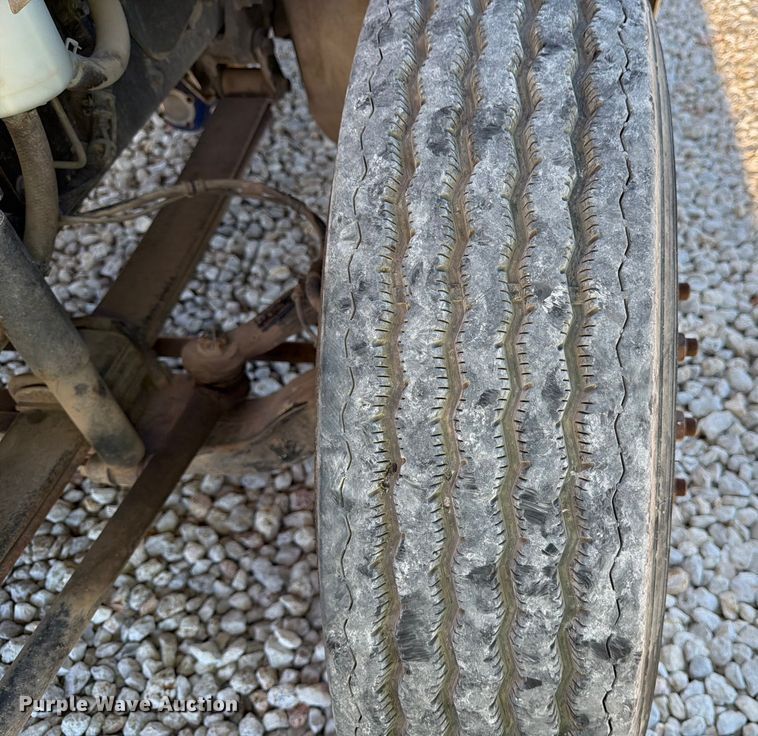 image for item YA1478 2011 Ford F750 Super Duty chipper truck