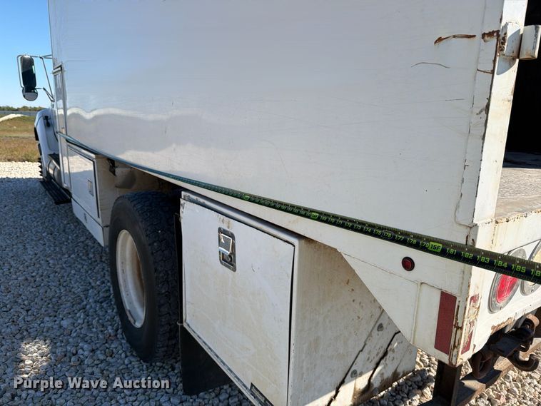 image for item YA1479 2011 Ford F750 Super Duty chipper truck