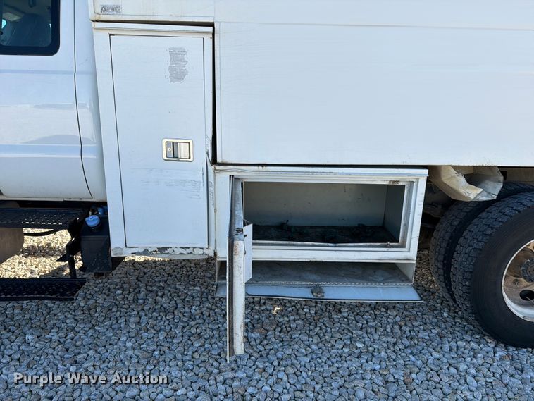 image for item YA1479 2011 Ford F750 Super Duty chipper truck