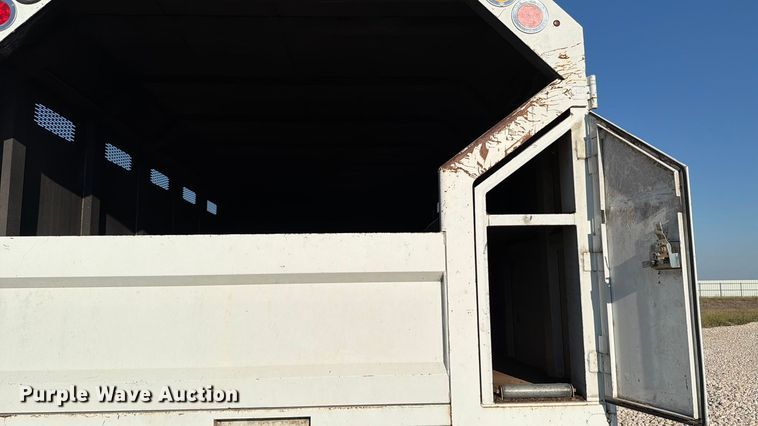 image for item YA1479 2011 Ford F750 Super Duty chipper truck