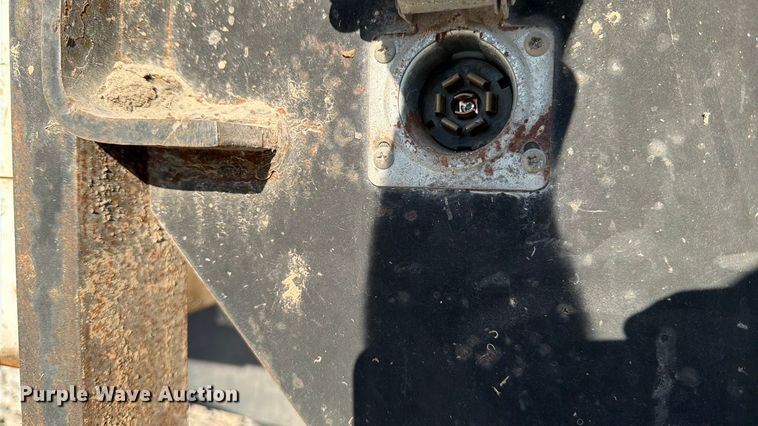 image for item YA1479 2011 Ford F750 Super Duty chipper truck