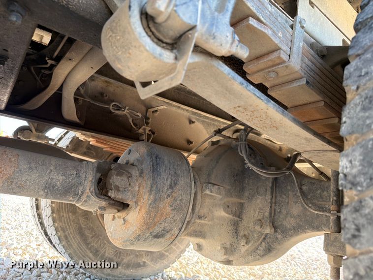 image for item YA1479 2011 Ford F750 Super Duty chipper truck