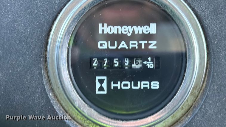 image for item YA1479 2011 Ford F750 Super Duty chipper truck