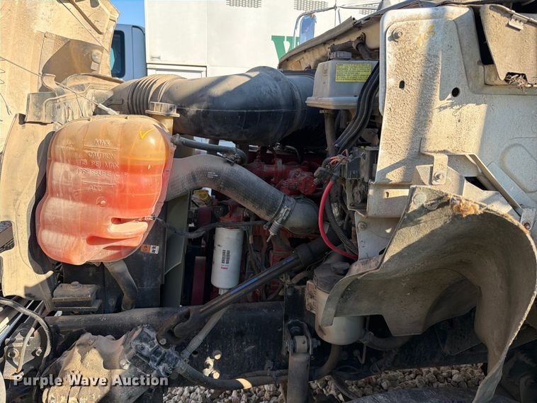 image for item YA1479 2011 Ford F750 Super Duty chipper truck