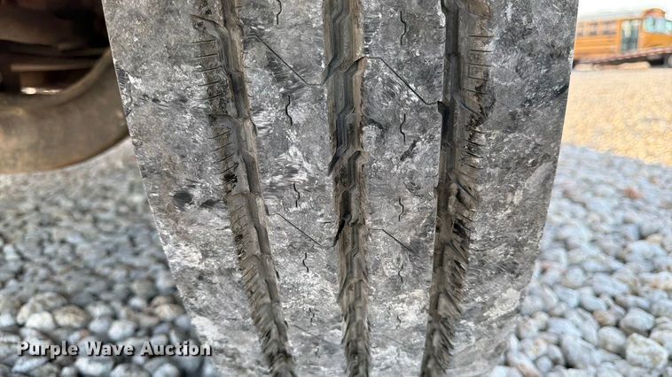 image for item YA1479 2011 Ford F750 Super Duty chipper truck