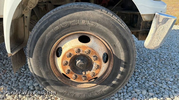 image for item YA1479 2011 Ford F750 Super Duty chipper truck