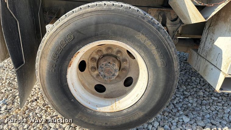 image for item YA1479 2011 Ford F750 Super Duty chipper truck